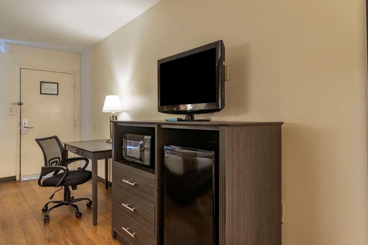 Quality Inn At Town Center Beaufort Kültér fotó