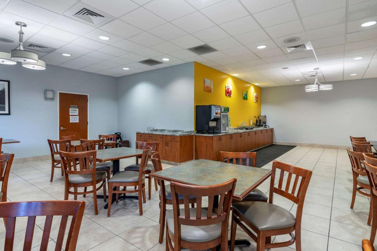 Quality Inn At Town Center Beaufort Kültér fotó