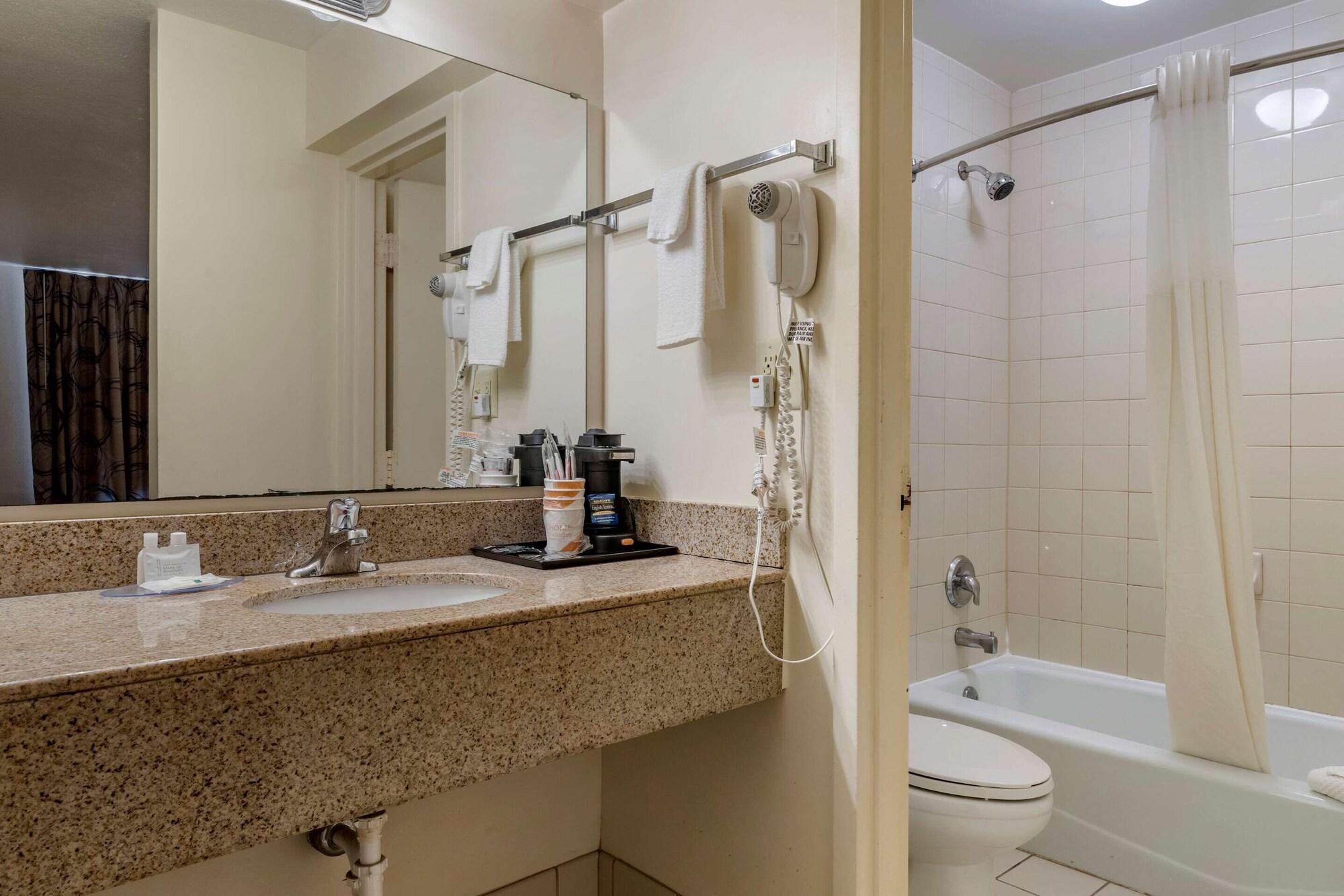 Quality Inn At Town Center Beaufort Kültér fotó