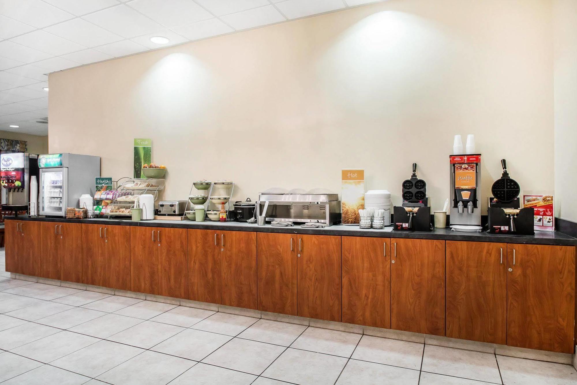 Quality Inn At Town Center Beaufort Kültér fotó